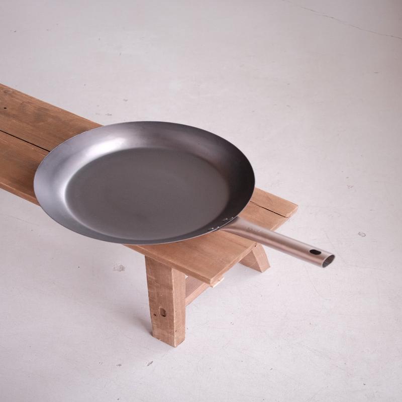 Yamada Kogyosho HANAKO+a Frying Pan with Titanium Handle (28cm)