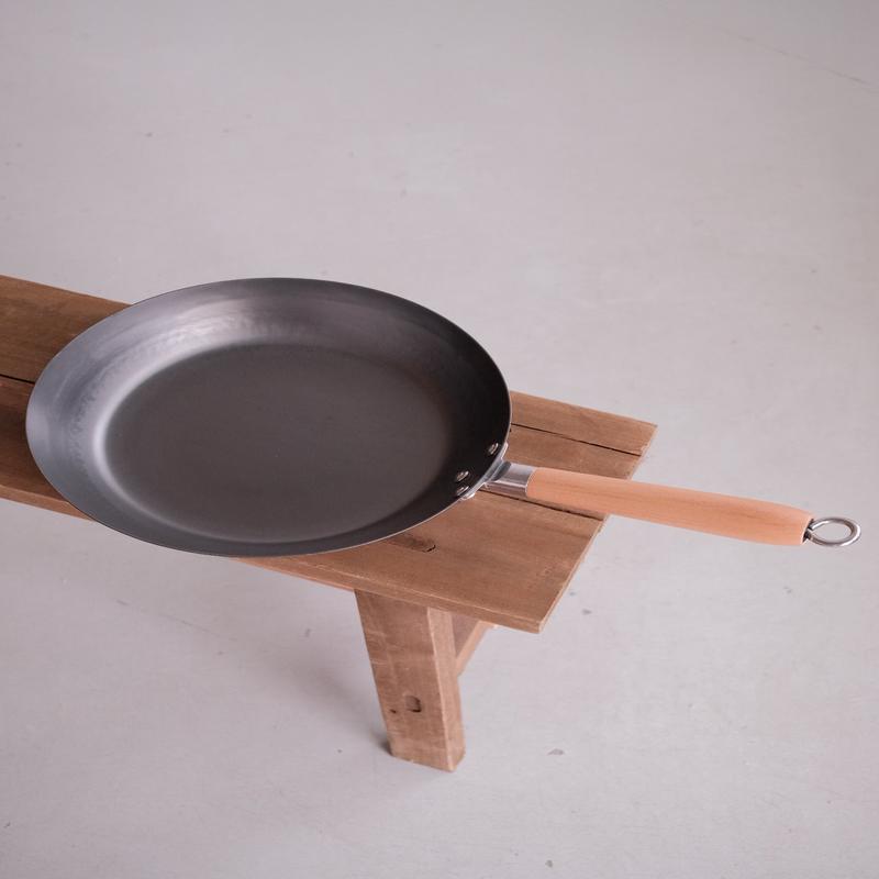 Yamada Kogyosho HANAKO+a Frying Pan with Wooden Handle