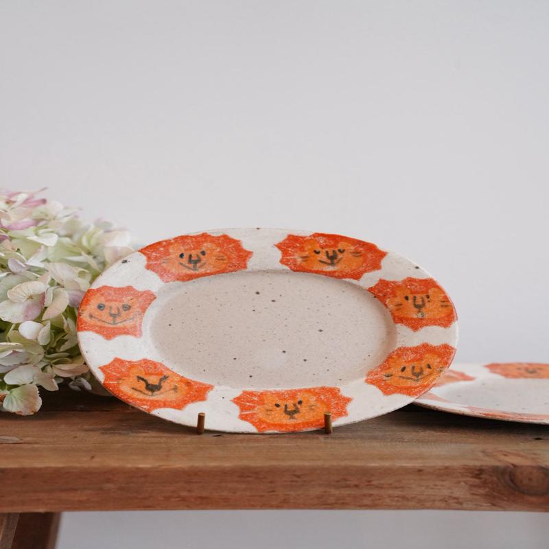Tomotaro - Lion Oval Plate