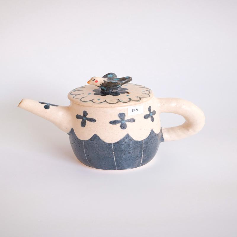 Boobee Studio - Small Teapot BS04-3