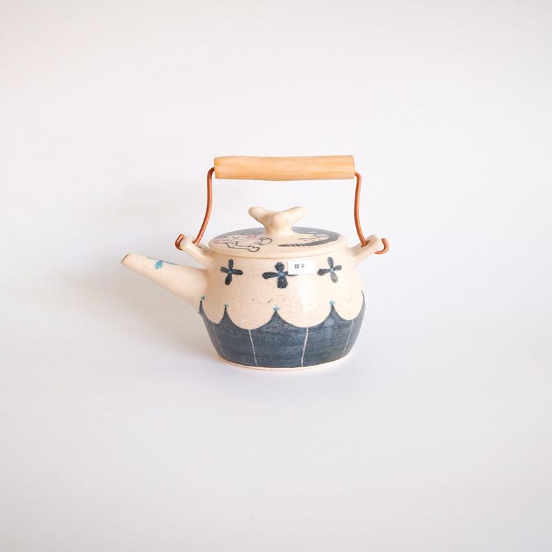 Boobee Studio - Small Teapot with Handle on the Top BS05-2