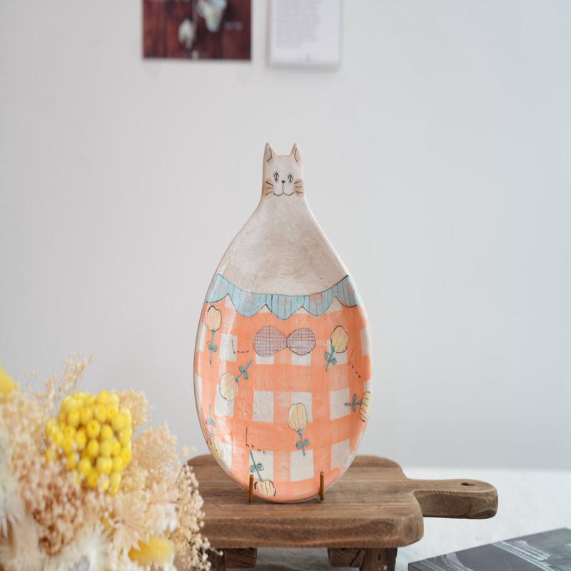 Cozy Nook - Checkered Pattern Cat Round Plate- CN13 #2