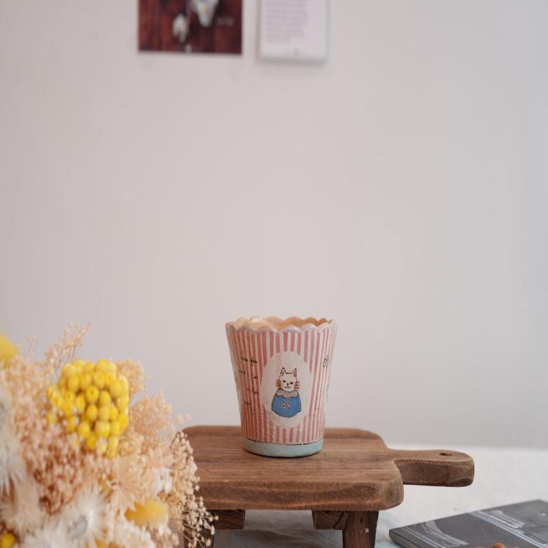 Cozy Nook - Patterned Free Cup with Line Details- CN16 #1