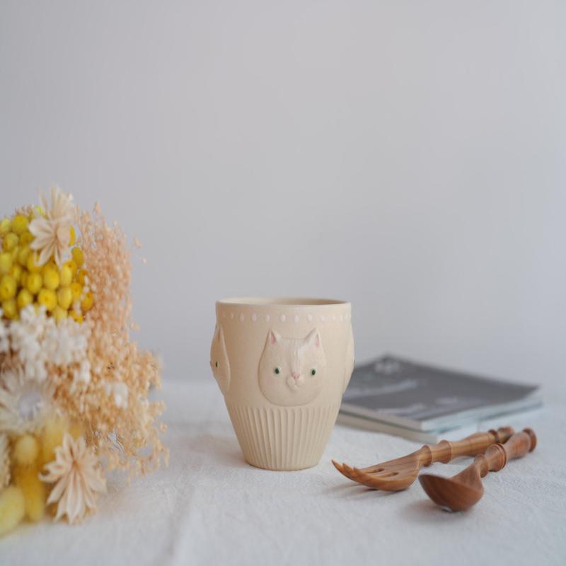 Sugar Poppo Round Cup - White Cat SP25