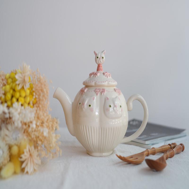 Sugar Poppo Teapot - White Cat SP27