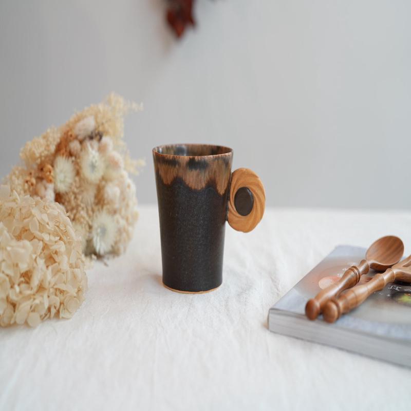 TAMA10- Cookie Handle Mug - Black & Chocolate Filling TA17