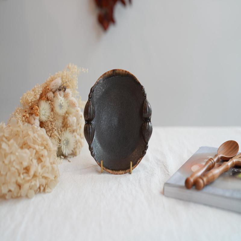 TAMA10- Small Chocolate Plate - TA07