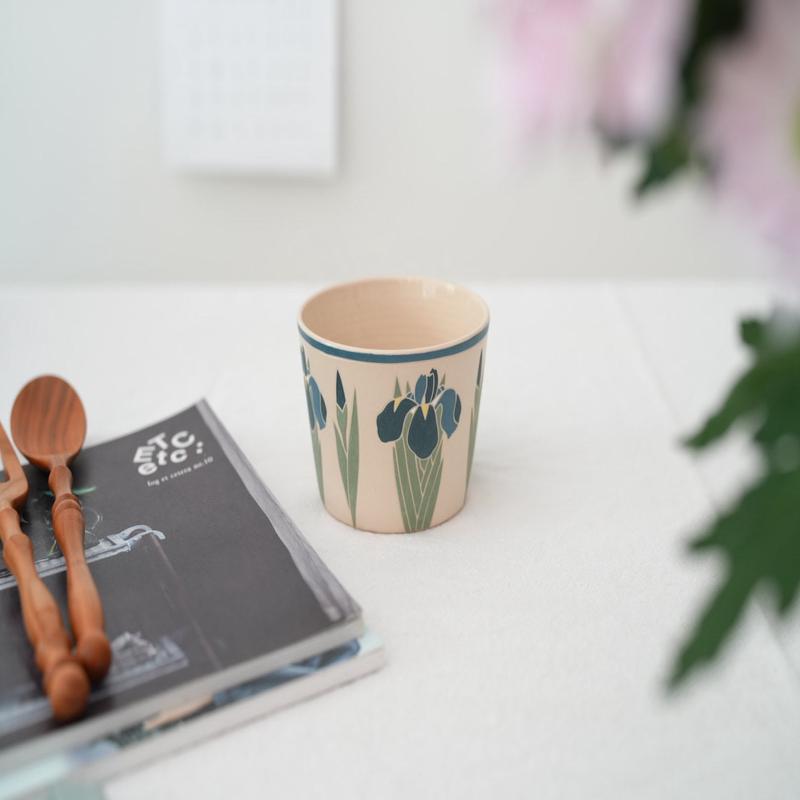 Shirogarasu Studio Iris Free Cup
