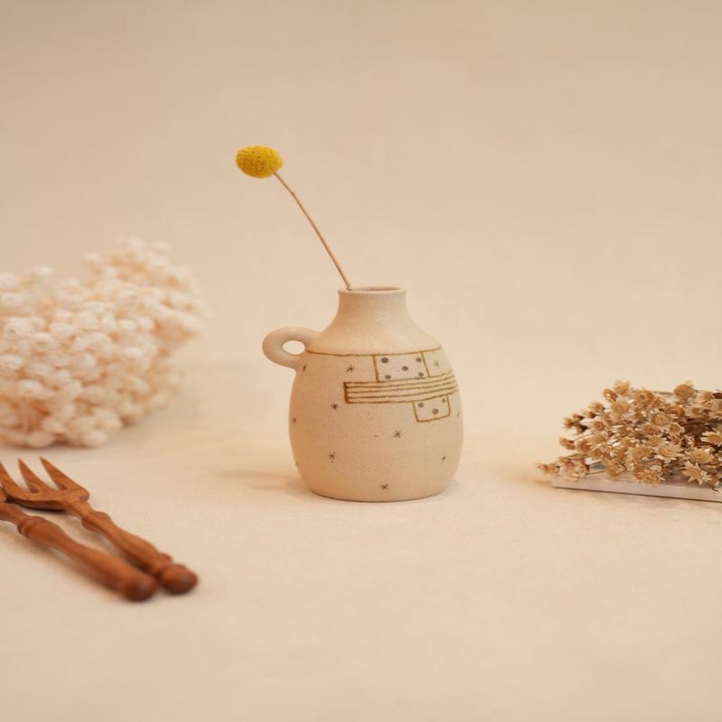 Chiho Yoshida - Straight Shaped Vase CY02