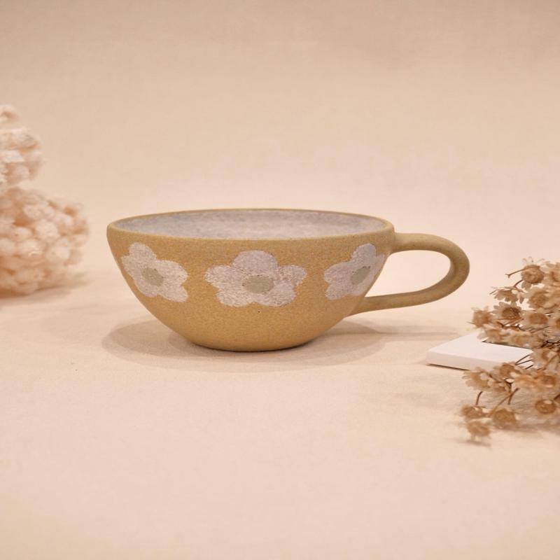 Kei Mitsumochi Flower Mug - Yellow KM59