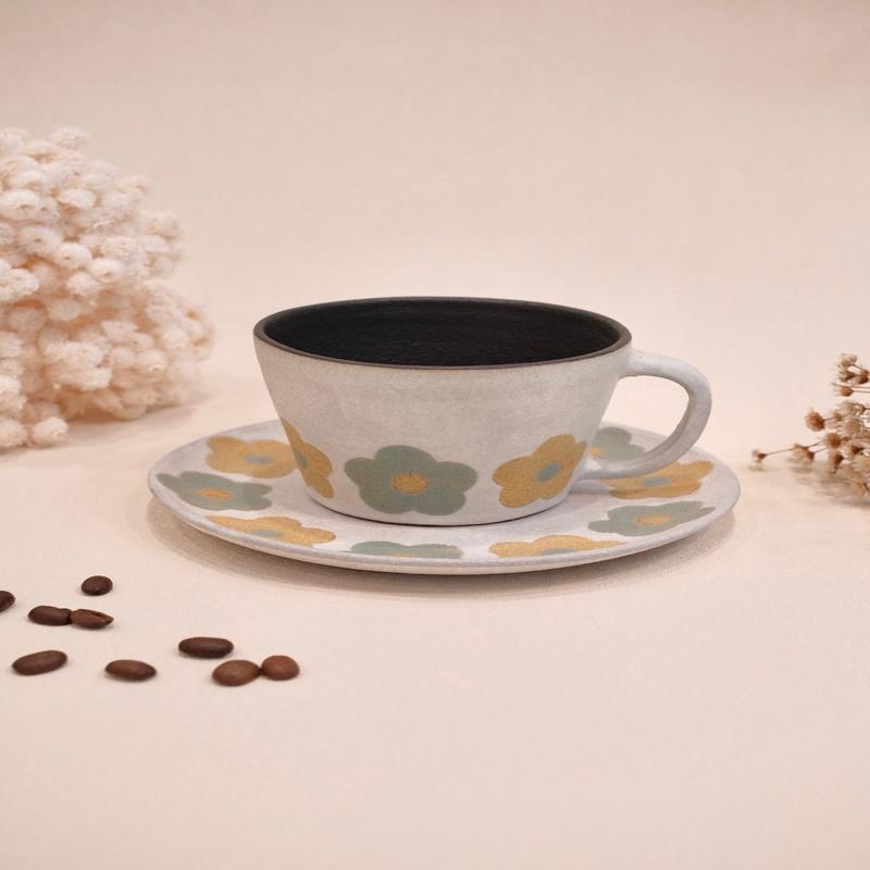 Kei Mitsumochi Green & Yellow Flower Mug and Saucer KM53