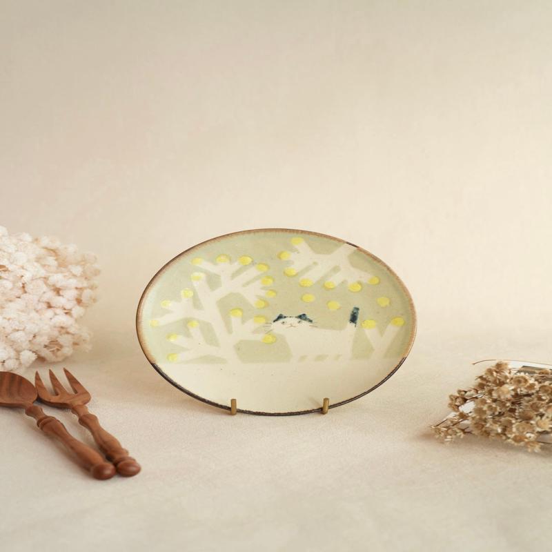 Makiko Sato - Cat & Plant Round Plate MS02