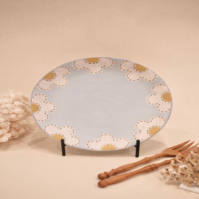 Kei Mitsumochi Round Plate - Blue Flower KM07