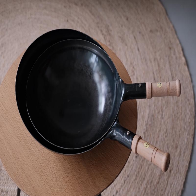 Yamada Kogyosho Wooden Handle Wok