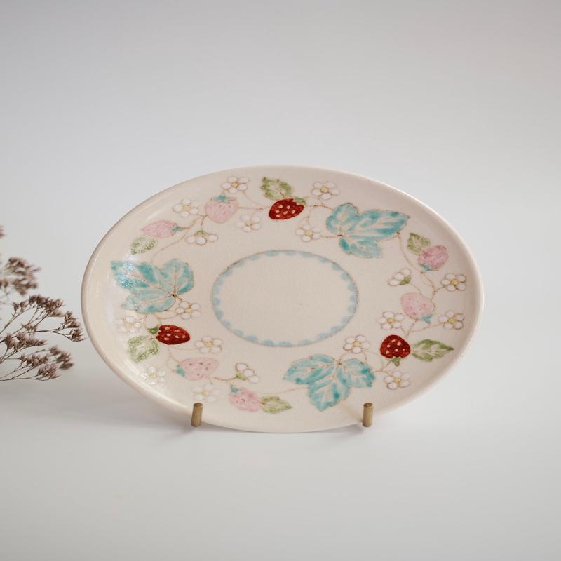 Taki Tomoda Strawberry Small Plate - TT09