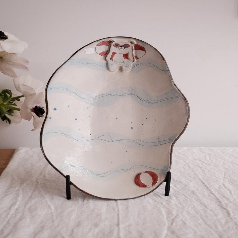Tsubouchi Mayumi Oval Plate MT07 - Swimming Bear