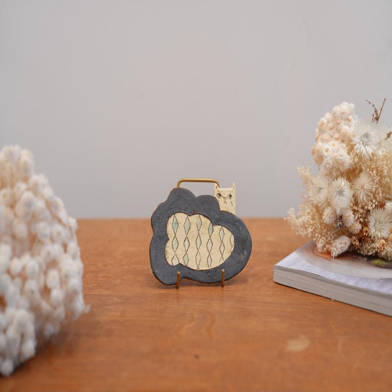 Shoko Hirano Cat Hide and Seek Plate SR11 #3