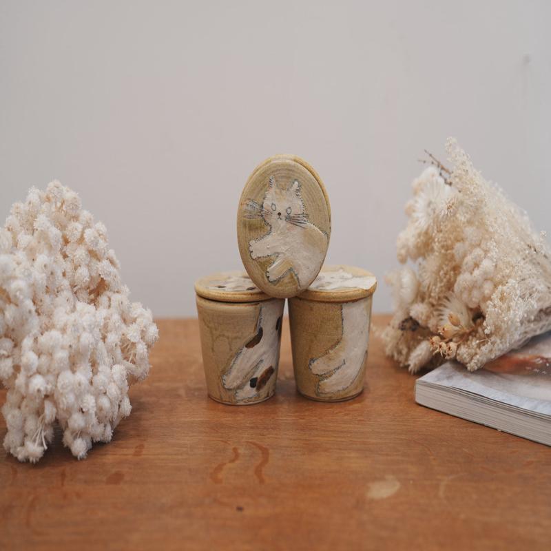 Tomoko Kubo Cat Case with Lid TK22