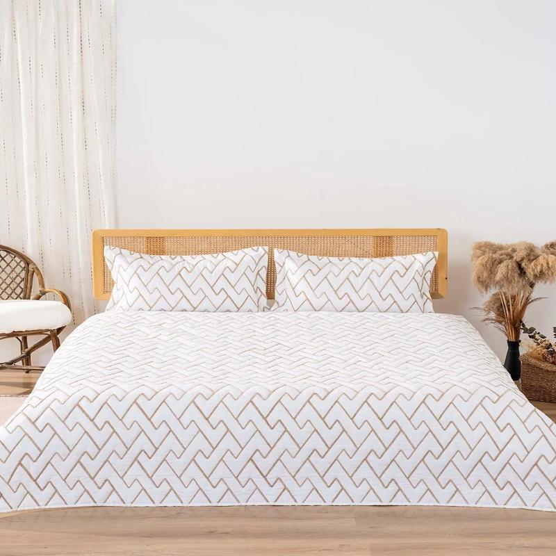 Maria Double Court Quilted Bedspread Set 3 Piece Sleeping Set