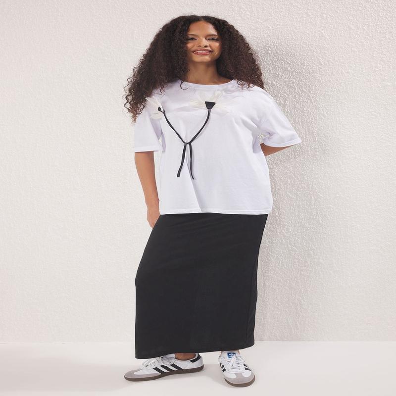 Women's Straight Short Relaxed T-Shirt