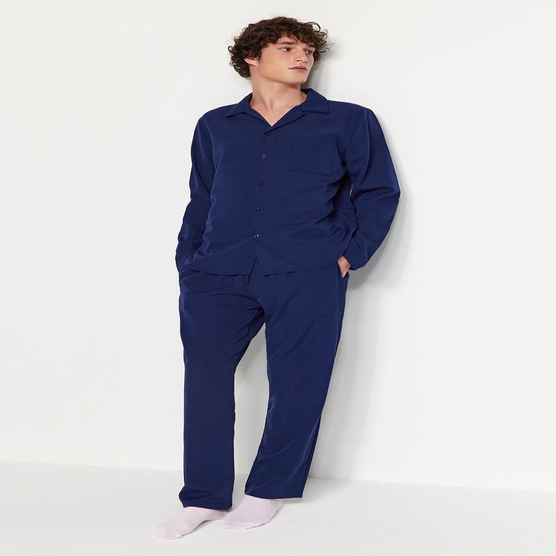 Man Men's Straight Long Sleeve Homewear Regular Pajama Set