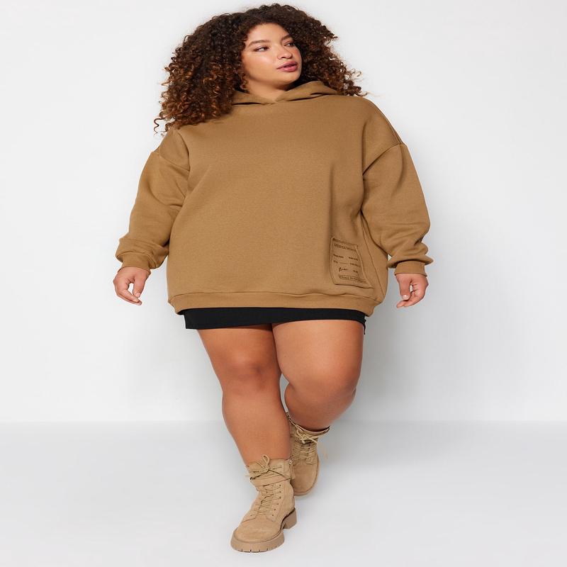 Curve Women's Brown Slogan Long Sleeve Relaxed Fit Plus Size Sweatshirt