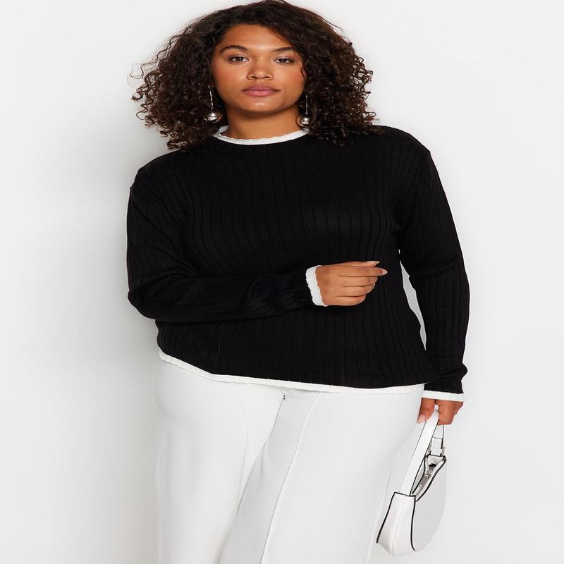 Curve Women's Plain Long sleeve Fitted Plus Size Sweater