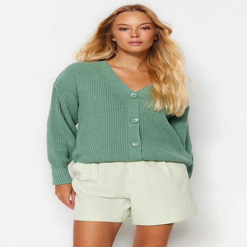 Women's Green Plain Long Sleeve Regular Fit Cardigan