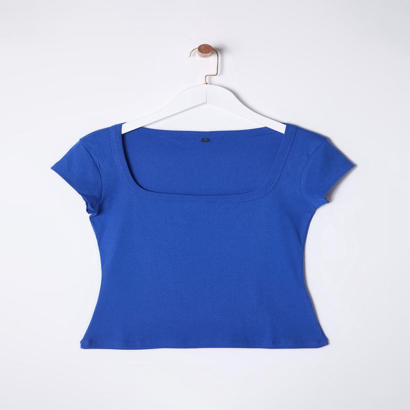 Women's Blue Plain Short Slim Blouse