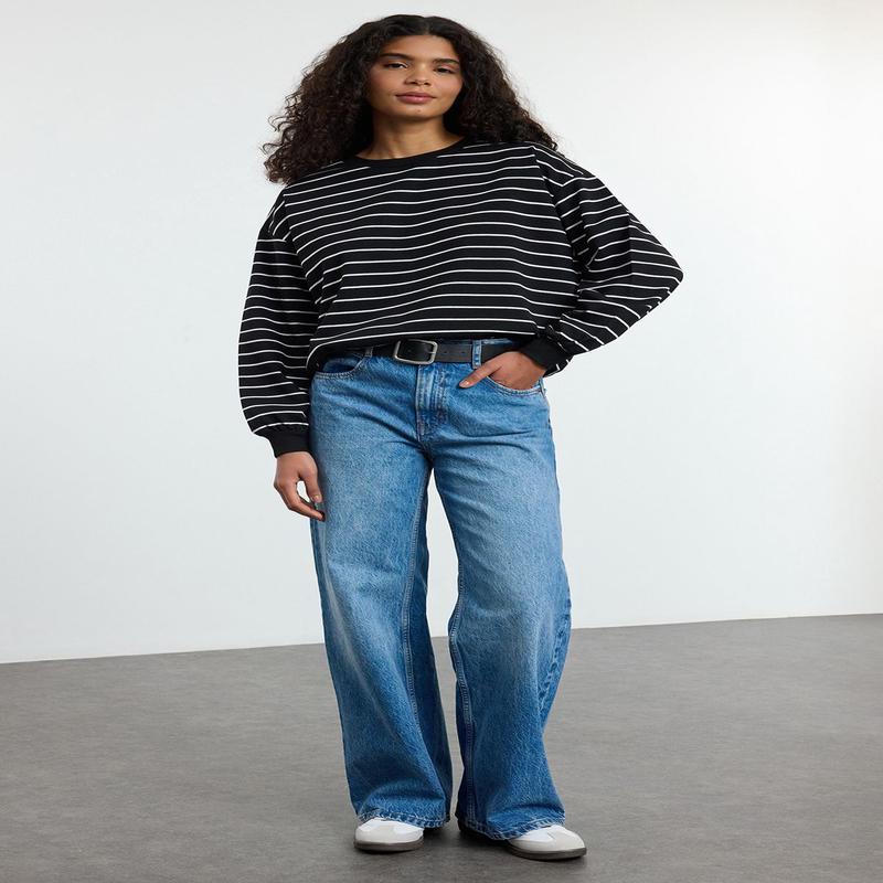 Women's Striped Long Oversized Sweatshirt
