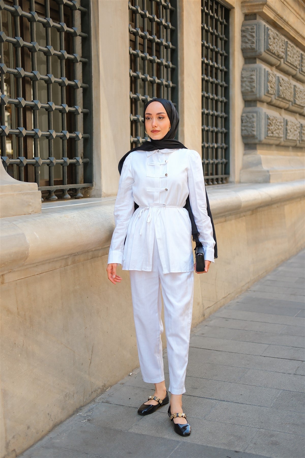 Button Detailed Suit White