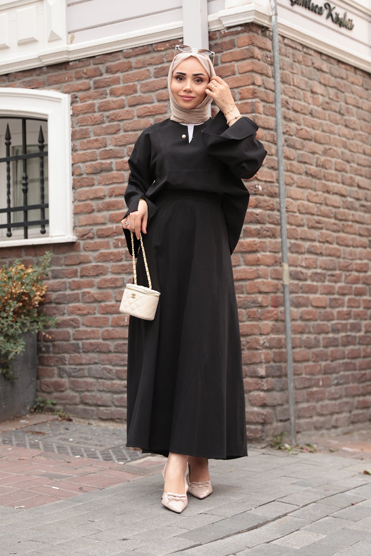 Pearl Detail Suit - Black