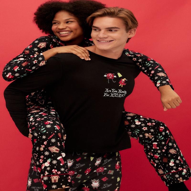 Women's black Christmas Long Sleeve Homewear Regular Pajamas Set